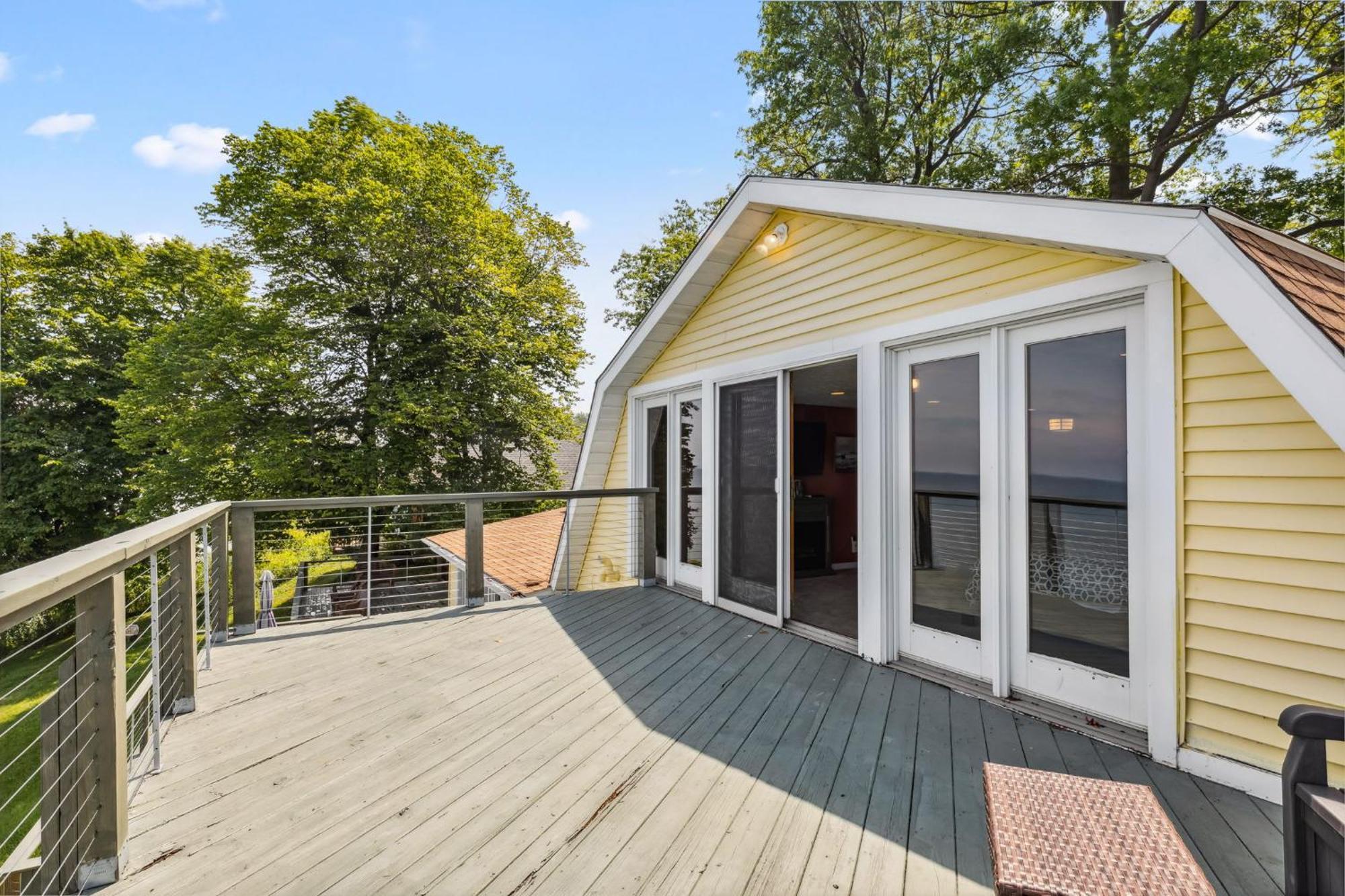 Sunset Haven - Lakeside Retreat In Gotl Geneva